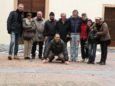 La band e tutto lo staff a Toirano, dopo la visita delle famose grotte: davanti a tutti Andrea, autista ufficiale e insostituibile animatore